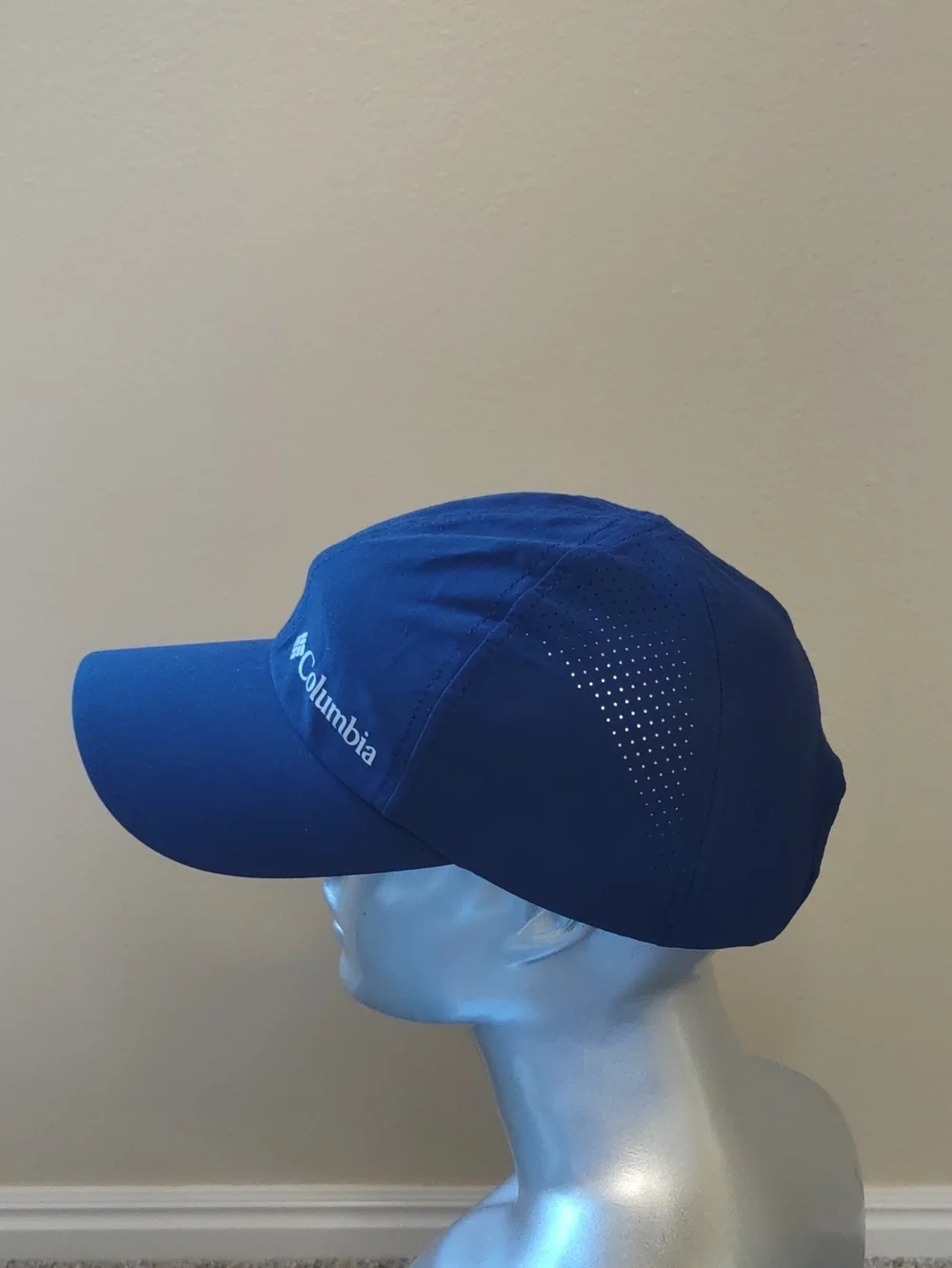 COLUMBIA | Silver Ridge IV Ball Cap Color: Navy